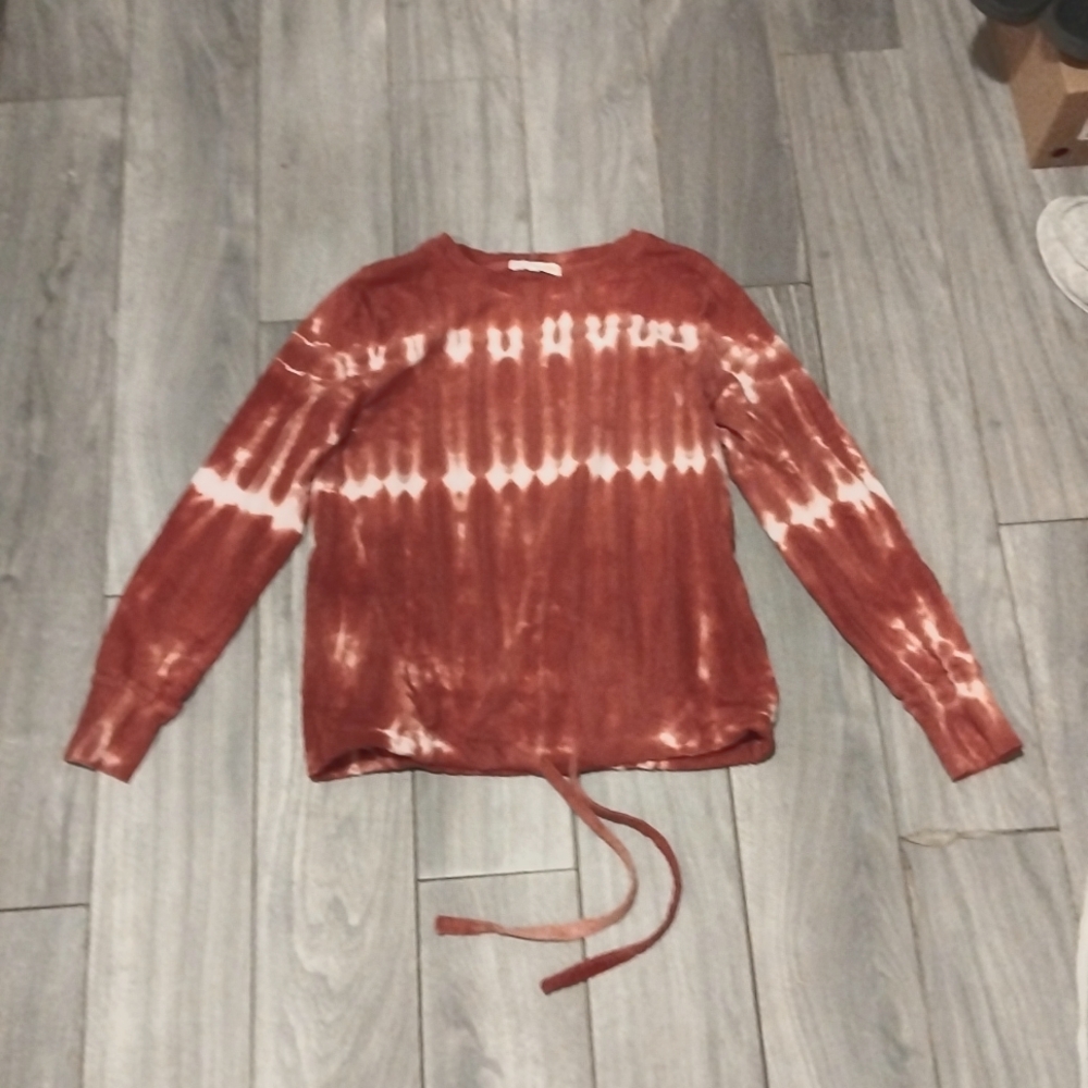 C&C California maroon and white medium sweater